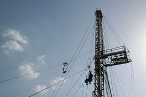 Derrick Man Escape Device For Oil Rigs.