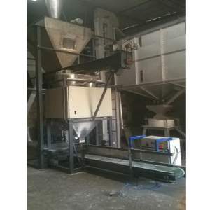 Industrial Bag Filling Sealing Machine Working At Factory