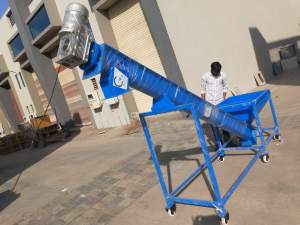 Portable Inclined Screw Conveyor System Used In Industrial Material Handling