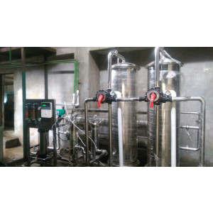 Industrial Demineralization Plant Machinery With Control Panel