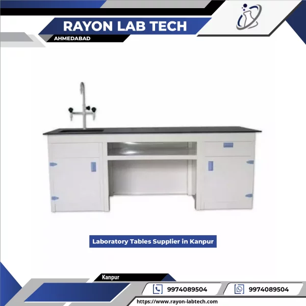 Stainless Steel Laboratory Table With Storage Cabinets Installed In Laboratory