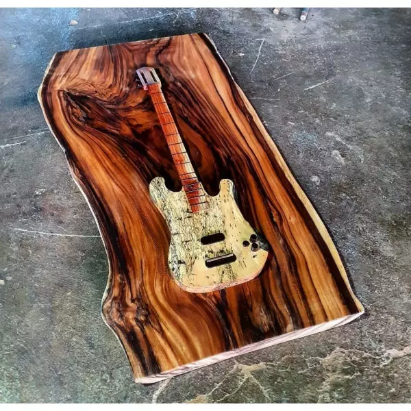 Wooden Epoxy Resin Table Top In Kochi