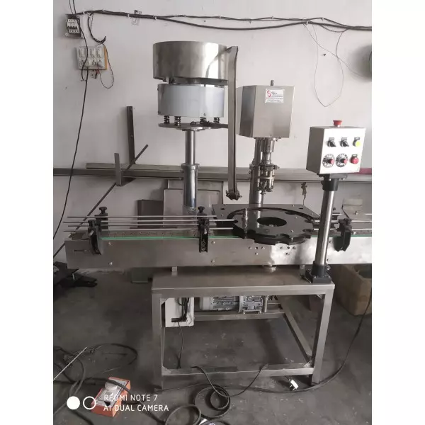 Automatic PET Bottle Capping Machine