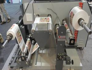 Doctoring Rewinding Machine