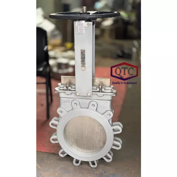 QTC Make SS Knife Edge Gate Valve Lug Type Hand Wheel Operated