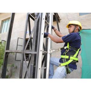 Vertical Fall Arrest System On Rigid Rail - Guardall 1