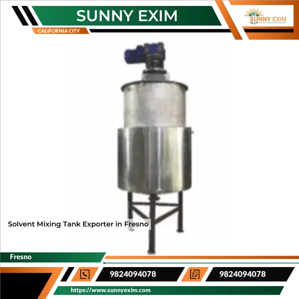 Stainless Steel Solvent Mixing Tank In Industrial Setup