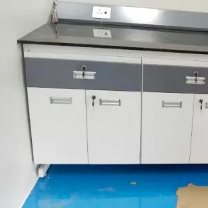 Laboratory Working Bench