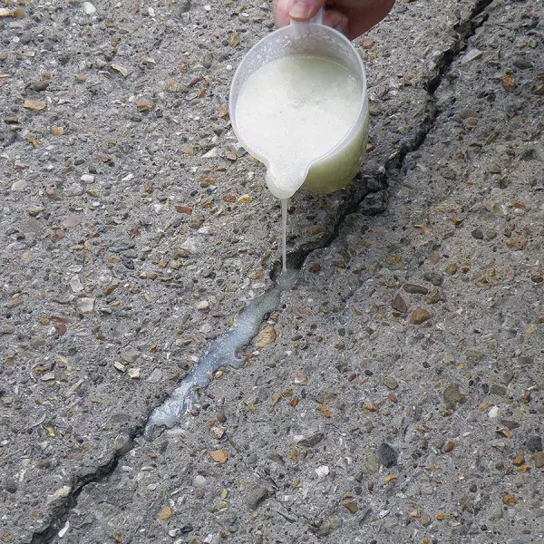 CRF 201 Crack Filler