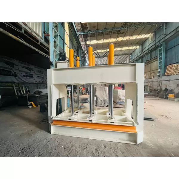 Plywood Lamination Cold Press Machine Nashik