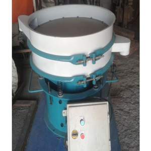 Round Vibratory Screen Machine Used For Material Separation In Industrial Setting