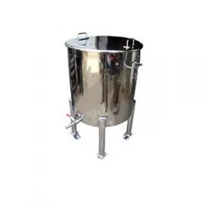 Stainless Steel Solution Tank Installed In A Controlled Pharmaceutical Production Area