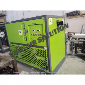 800 CFM Refrigerated Air Dryer Unit Installed In An Industrial Setting
